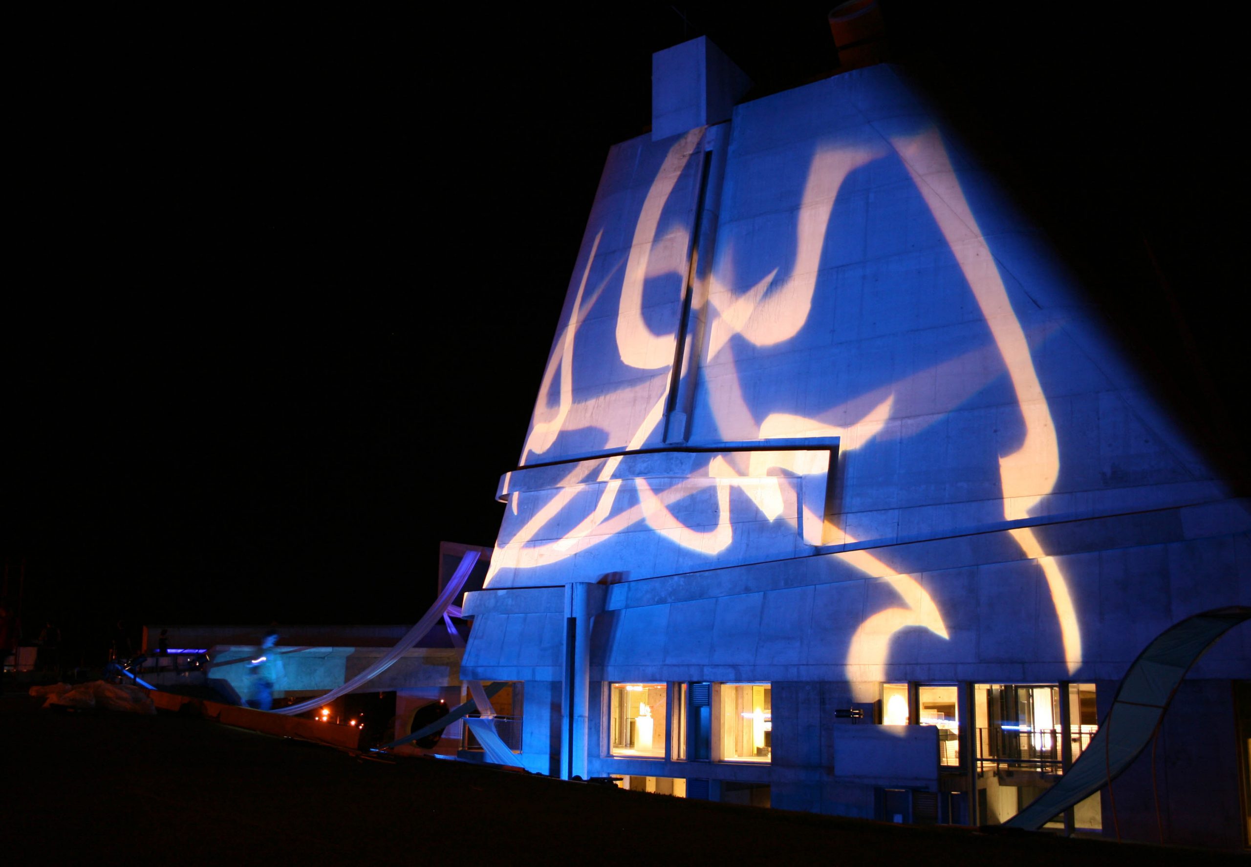 Illuminations Eglise Saint-Pierre Le Corbusier pour la Nuit Décalée à Firminy en 2012