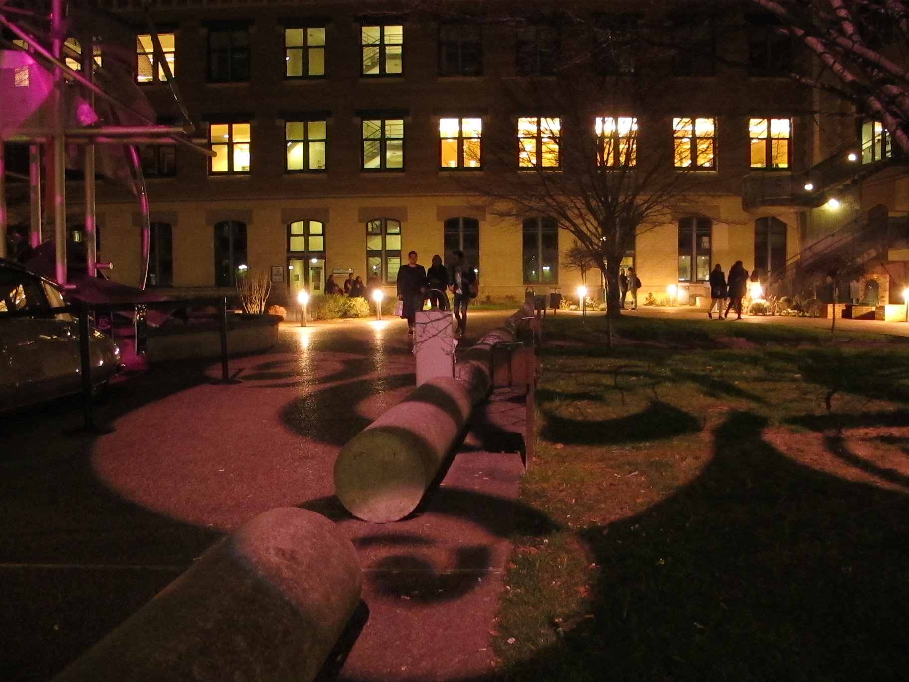 Photo illuminations de la cour Nord de la Manufacture des Tabacs pour les 60 ans de l'IAE Lyon