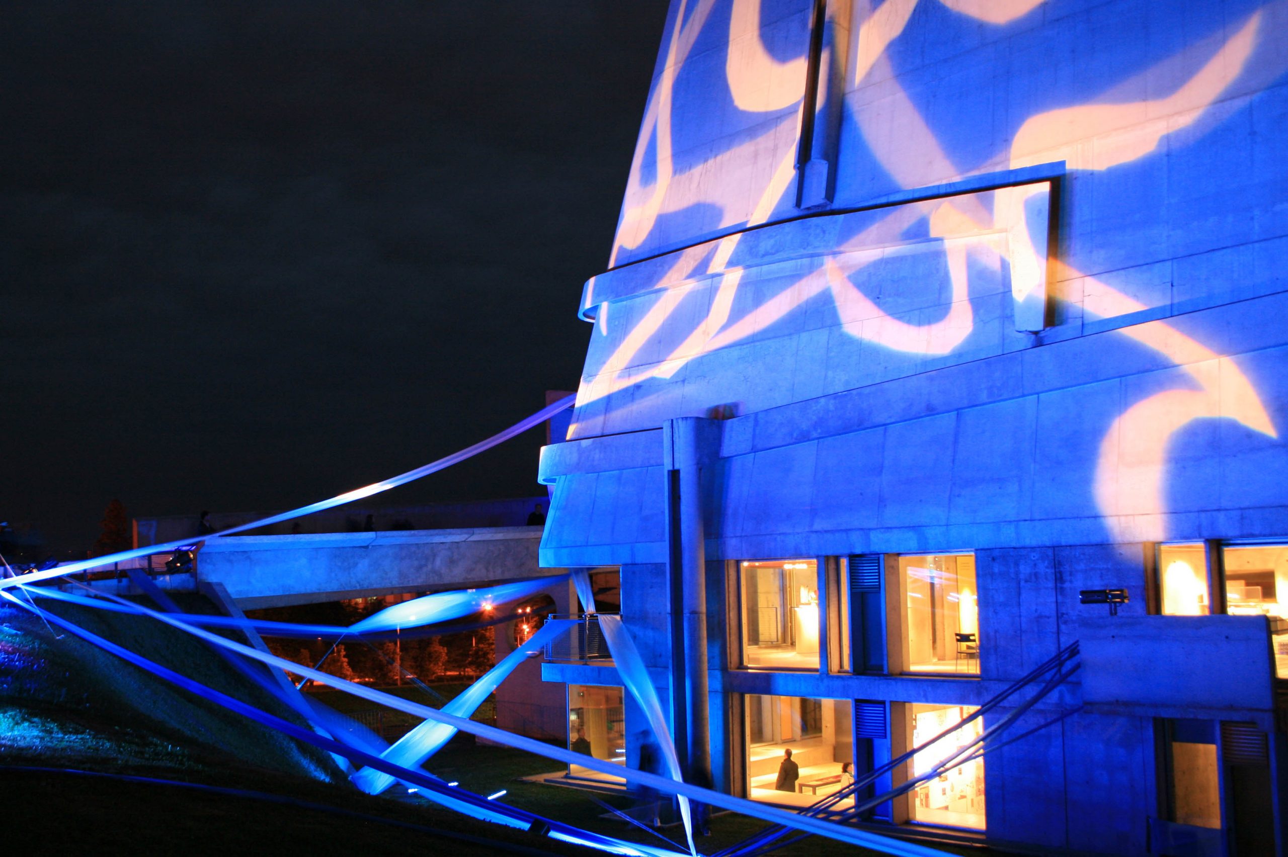 Illuminations Eglise Saint-Pierre Le Corbusier pour la Nuit Décalée à Firminy en 2012